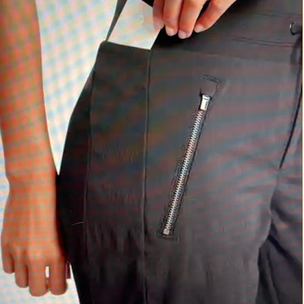 Athleta Trekkie North Jogger Size 18 Black EUC - Picture 15 of 15